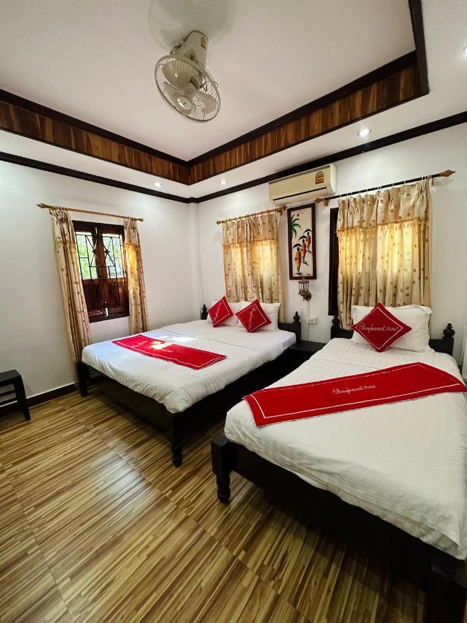 Singharat Boutique House Bed & Breakfast Луанг Прабанг Екстериор снимка