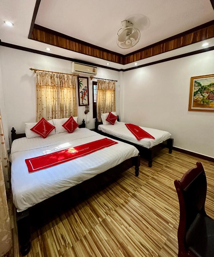 Singharat Boutique House Bed & Breakfast Луанг Прабанг Екстериор снимка