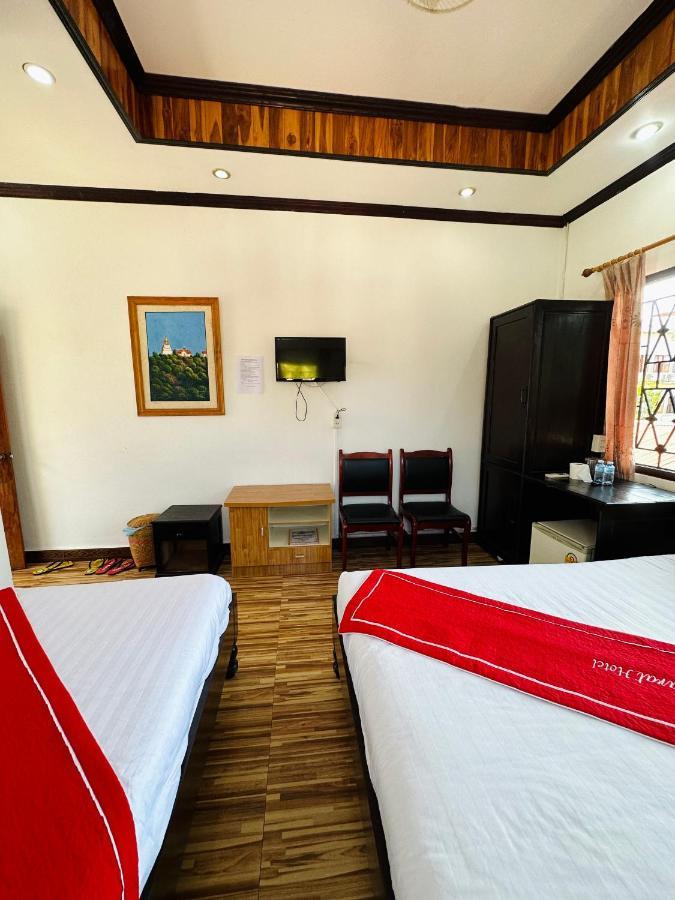 Singharat Boutique House Bed & Breakfast Луанг Прабанг Екстериор снимка