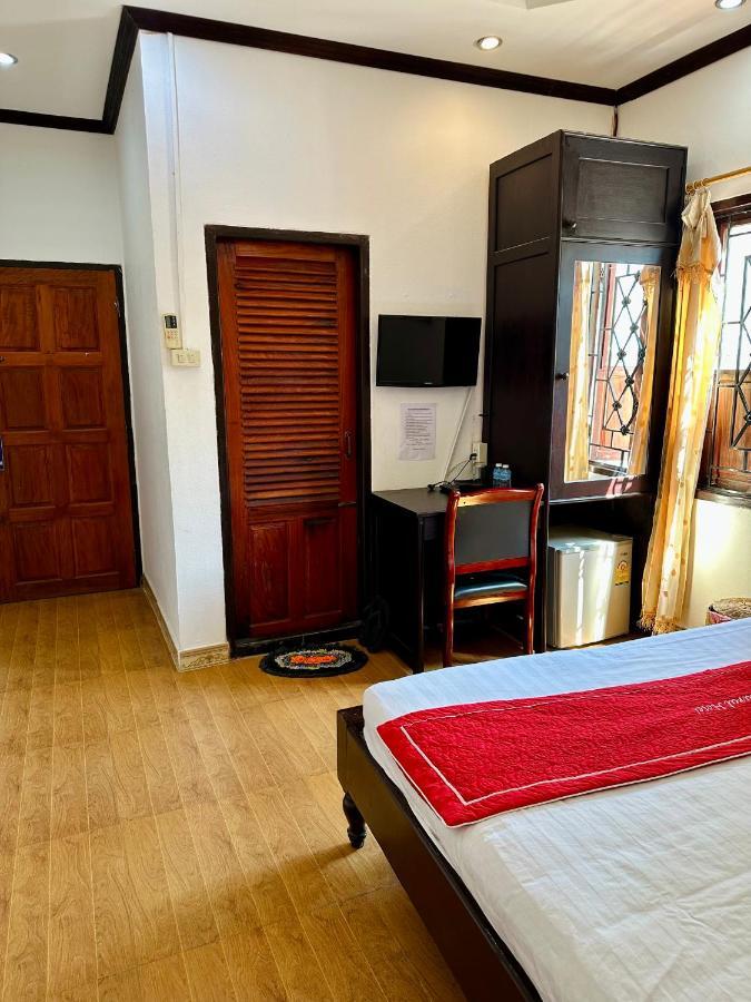 Singharat Boutique House Bed & Breakfast Луанг Прабанг Екстериор снимка