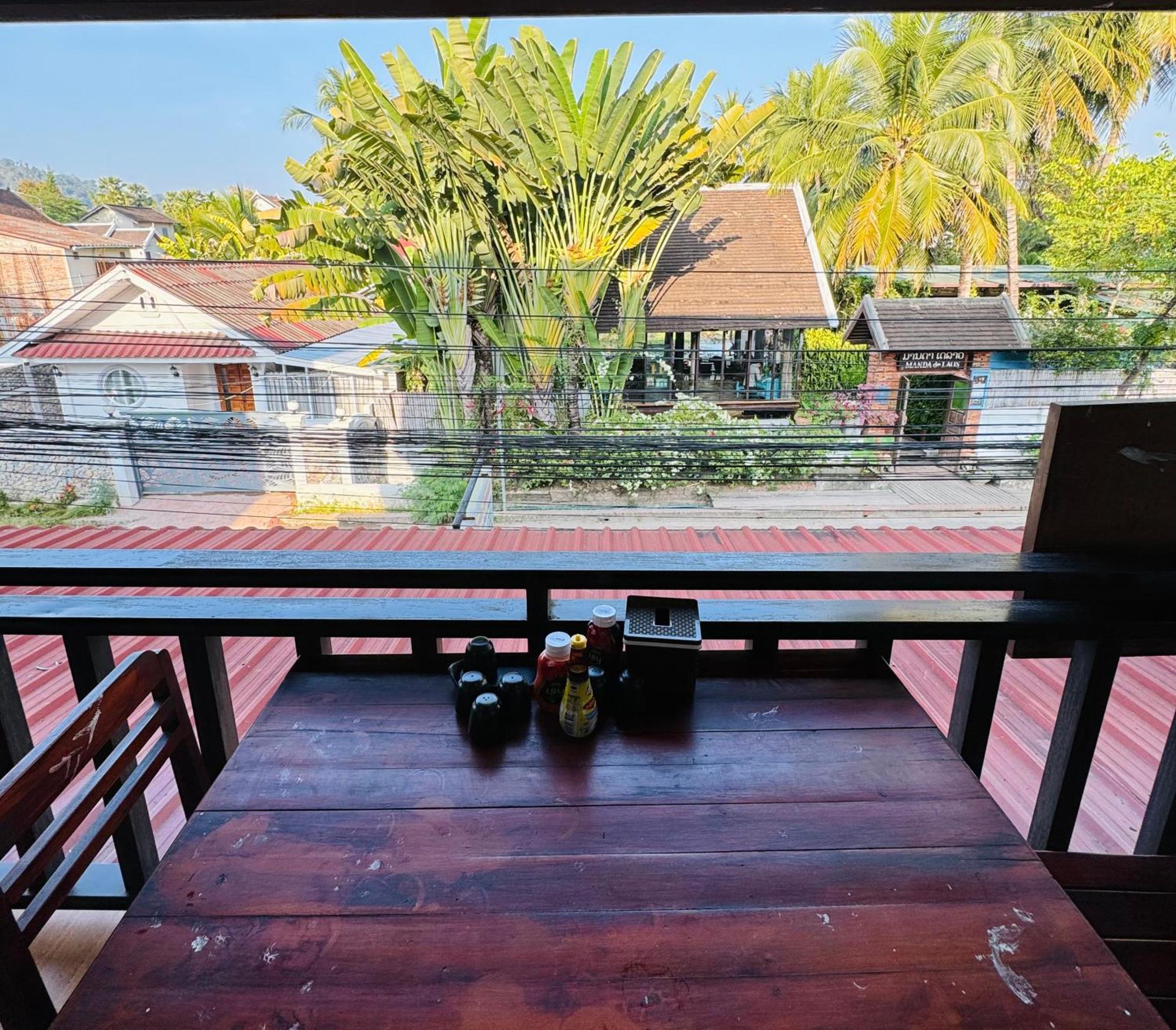 Singharat Boutique House Bed & Breakfast Луанг Прабанг Екстериор снимка