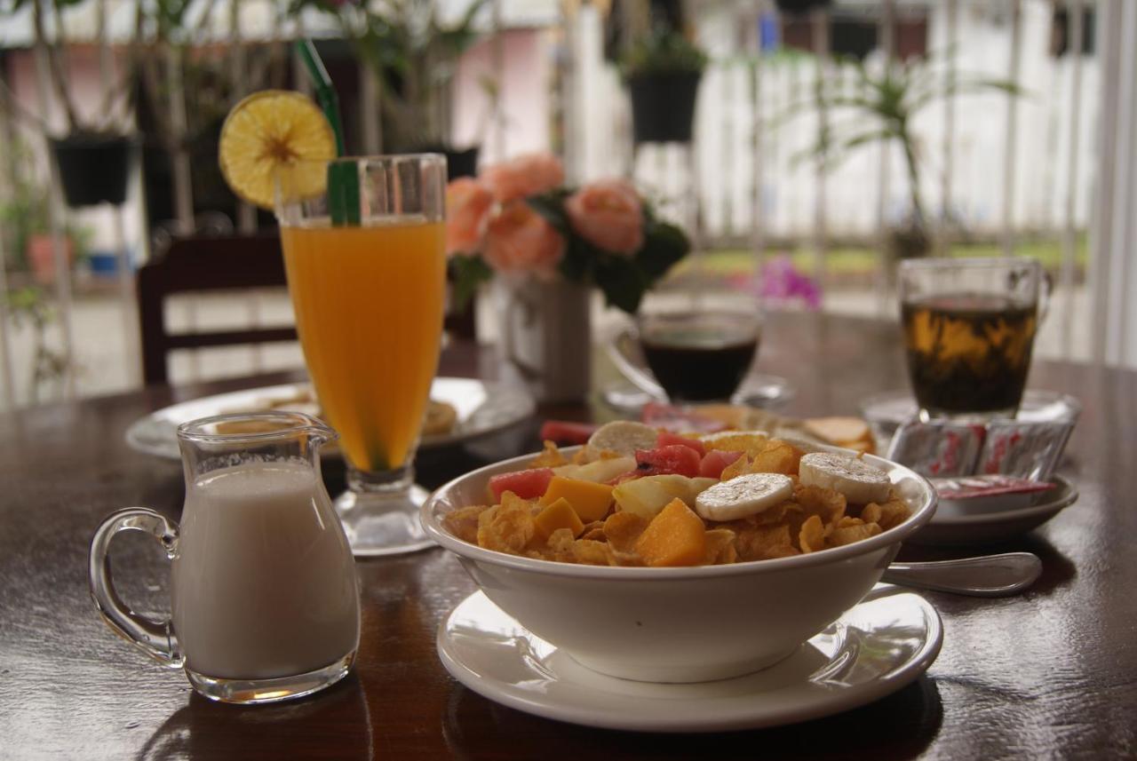 Singharat Boutique House Bed & Breakfast Луанг Прабанг Екстериор снимка