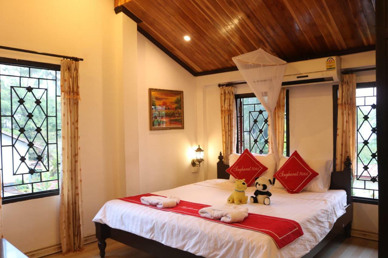 Singharat Boutique House Bed & Breakfast Луанг Прабанг Екстериор снимка