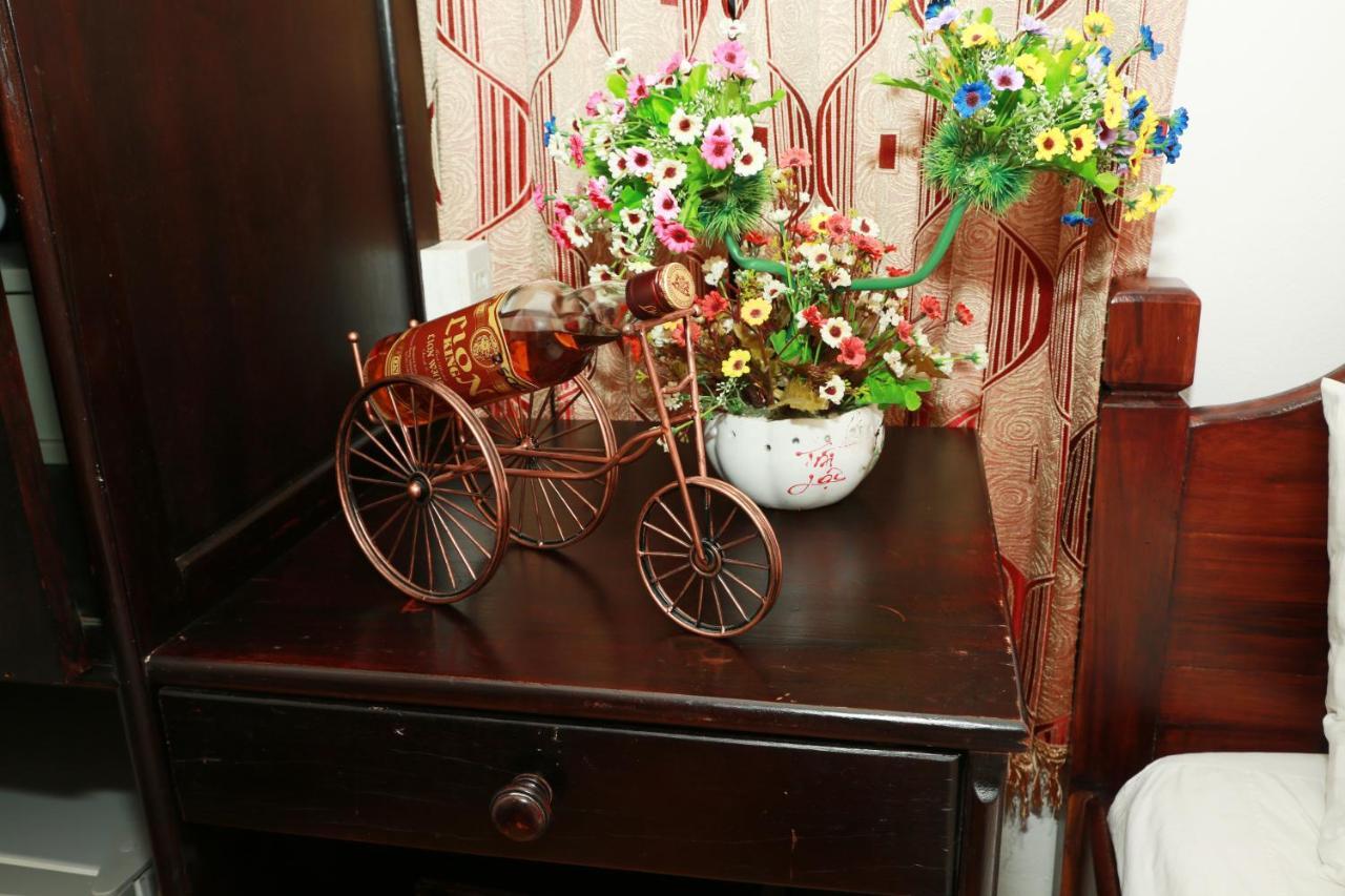 Singharat Boutique House Bed & Breakfast Луанг Прабанг Екстериор снимка